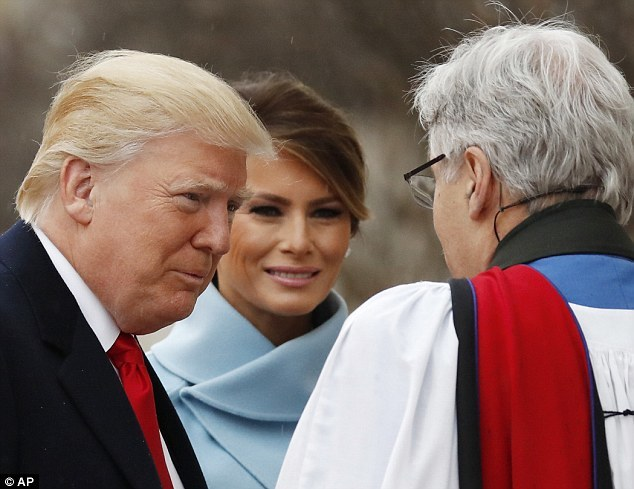 Donald Trump a devenit oficial al 45-lea preşedinte al SUA