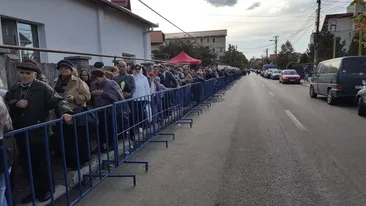 Cum văd străinii pelerinajul de la moaştele Sfintei Parascheva: „Noi nu avem aşa ceva!”