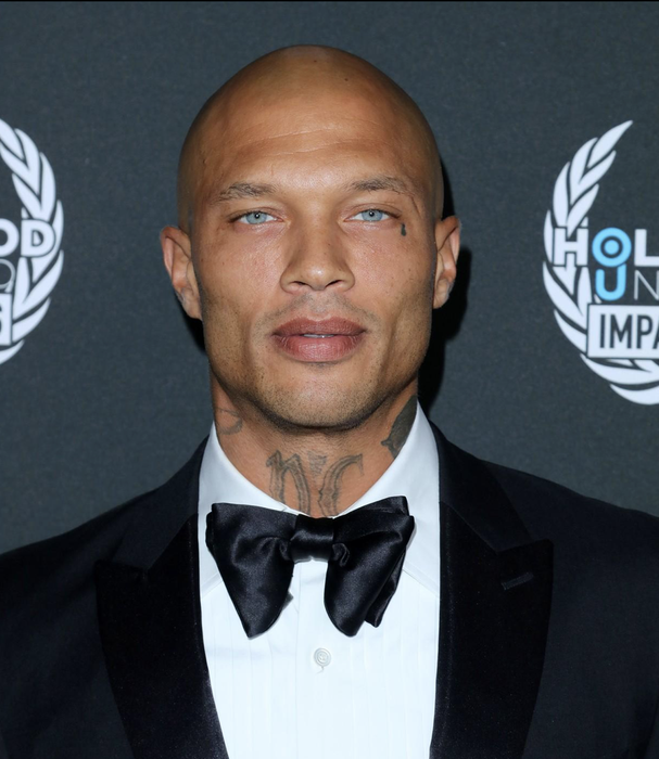 Cum arată și cu ce se ocupă acum, în 2024, cel mai sexy prizonier din lume. Jeremy Meeks are 40 de ani și 3 copii