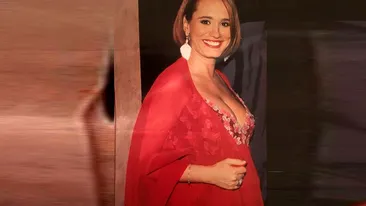 Andreea Esca este însărcinată la 47 de ani? Detaliul care a dat-o de gol pe știrista Pro TV azi-noapte, la un eveniment monden