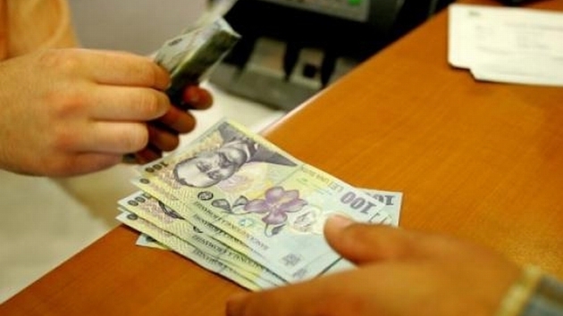 Atenţie la ce postaţi pe Facebook! Băncile ar putea ţine cont de asta când acordă credite