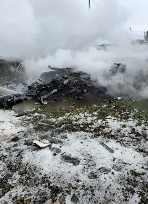 Filmul tragediei de pe E85. Constantin, Teodora și Sofia n-au mai avut nicio șansă, după ce mașina lor a ars ca o torță