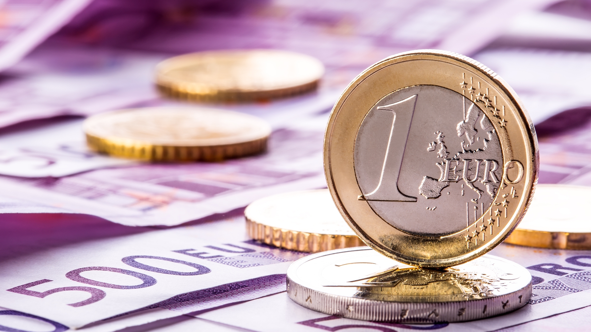 Curs BNR 6 noiembrie. Leul în raport cu euro, ultimele informații