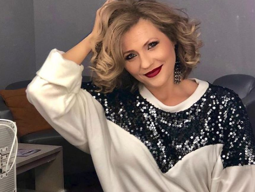 Însărcinată din nou, Mirela Vaida a avut o zi cu ghinon! Ce a pățit prezentatoarea în timp ce se afla la volan