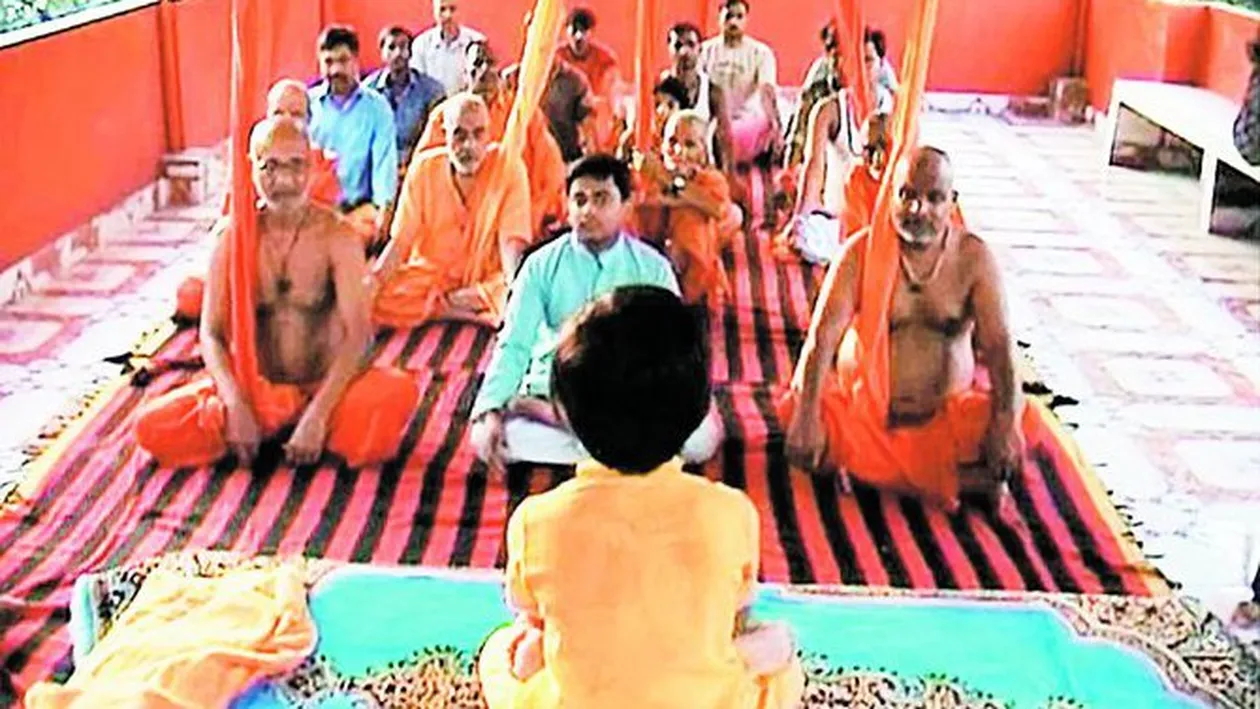 E profesoara de yoga la doar sase ani