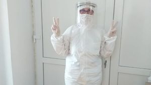 Primul medic din ”Spitalul morții” care s-a vindecat de COVID-19 revine la muncă: ”Îndemn pacienții să facă la fel!”