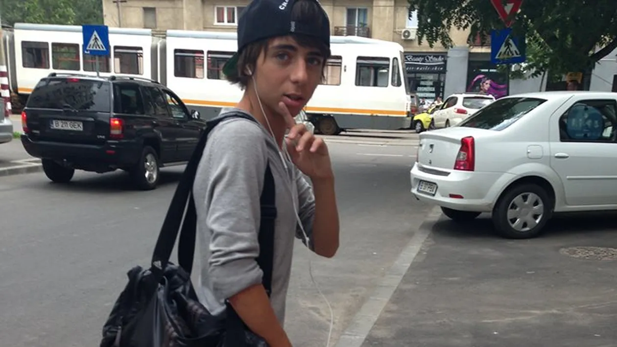 Ce se naste din pisica, tot soareci mananca. Baiatul lui Florentin Petre a ajuns fotbalist la nationala