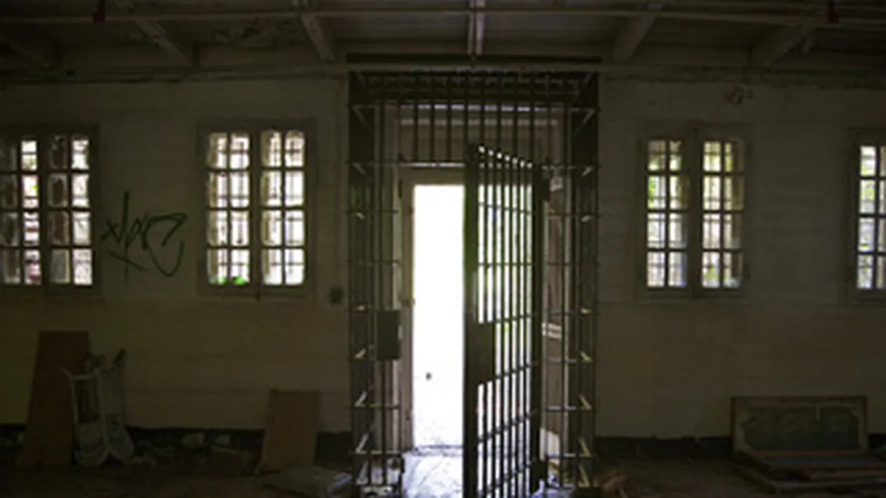 Explozie in fata unei inchisori grecesti de maxima securitate!