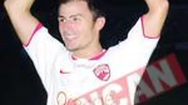 A semnat la ora 5 dimineata, in receptia hotelului Excelsior