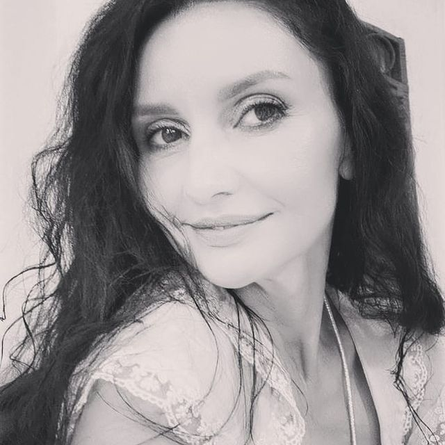 Silvia Chifiriuc: "Se întâmplă să ne mai și desprindem de lucrurile dragi"