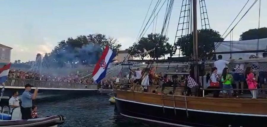 Croații au fost întâmpinați ca niște eroi