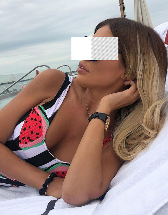 Anda este o blondină sexy (Foto: Instagram)