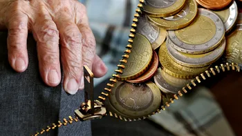 Ce se întâmplă cu banii din Pilonul II de pensii, după ce milioane de români s-au trezit cu sume mai mici. Anunțul făcut de fostul Ministru de Finanțe