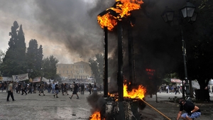 Un an nou, noi previziuni sumbre. Vezi la ce ar trebui sa ne asteptam anul acesta, dar si cand vine sfarsitul lumii!