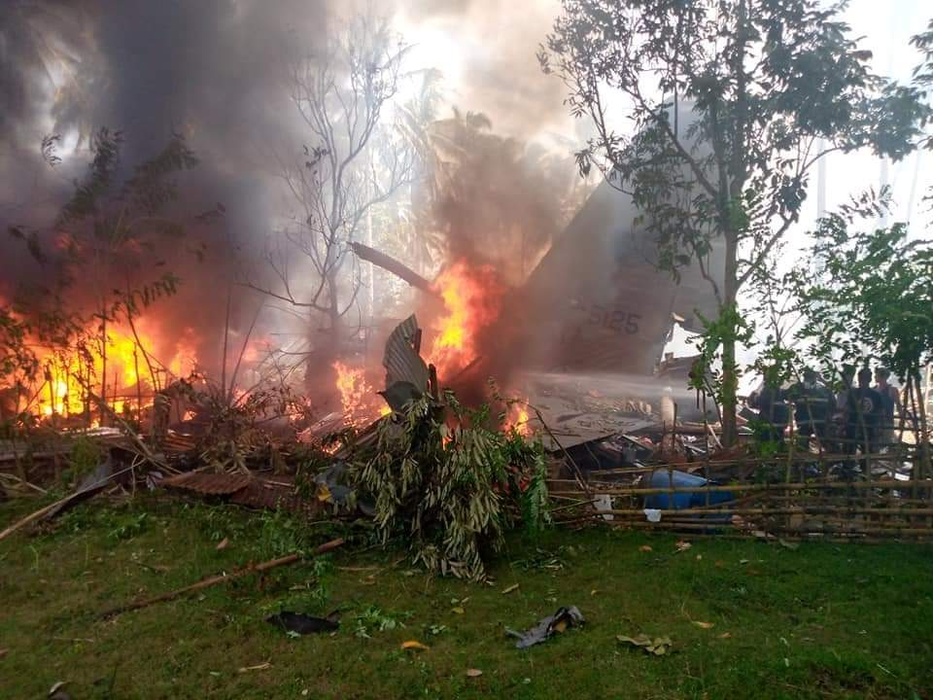 Un avion cu 92 de oameni la bord s-a prăbuşit în Filipine. Care este bilanțul deceselor