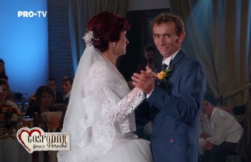 FOTO / Julieta de la „Gospodar fără pereche” nu s-a putut abţine şi i-a ordonat ASTA lui Marcel de faţă cu toţi invitaţii! Totul s-a întâmplat când era valsul mirilor