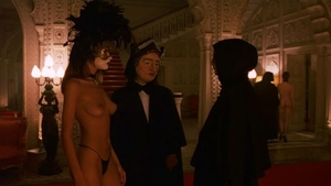 Secretul melodiei din filmul “Eyes wide shut”! Vezi ce ascunde piesa pe care se dezbraca fetele, in timpul ritualului
