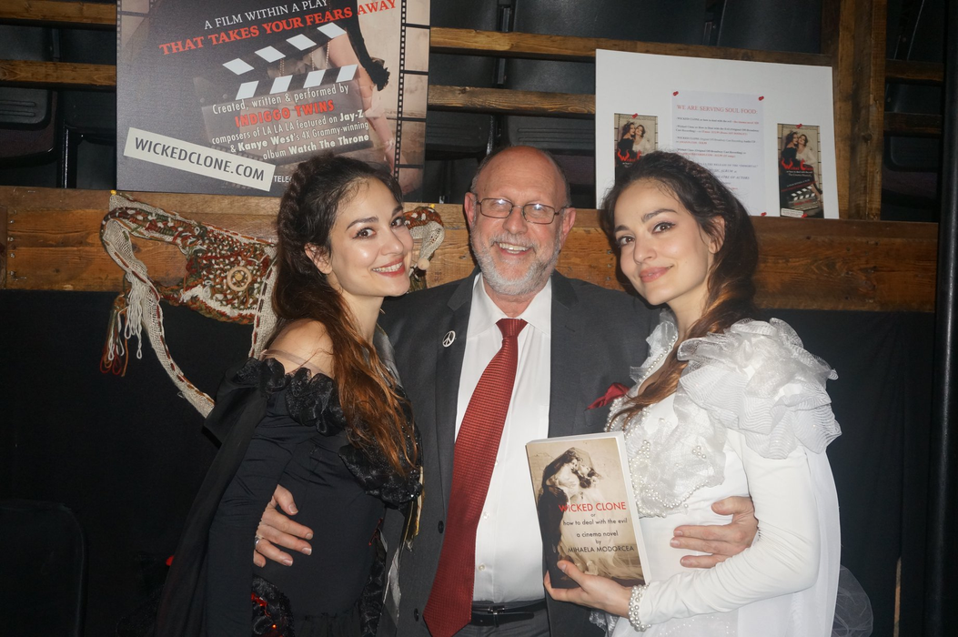 Trecutul lor e rușinos, dar prezentul este strălucitor! Gemenele de la Indiggo au un musical pe Broadway, realizat după cartea scrisă de una dintre surori
