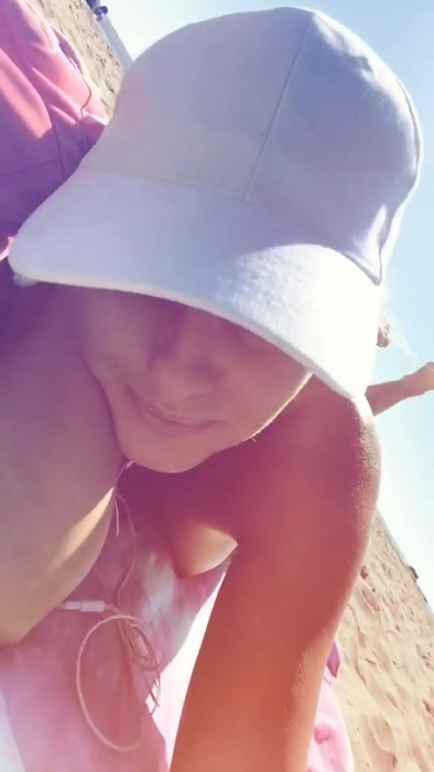 Alexandra Stan, dezbrăcată pe site-urile +18 din SUA! Imagini din intimitatea cântăreței, făcute publice