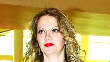 Oana Lis este urmarita de ghinioane! Ii fac probleme dentistii!