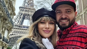 Lora și-a anulat nunta. Care este motivul pentru care cântăreața s-a răzgândit atât de brusc: ”Am amânat-o iar”
