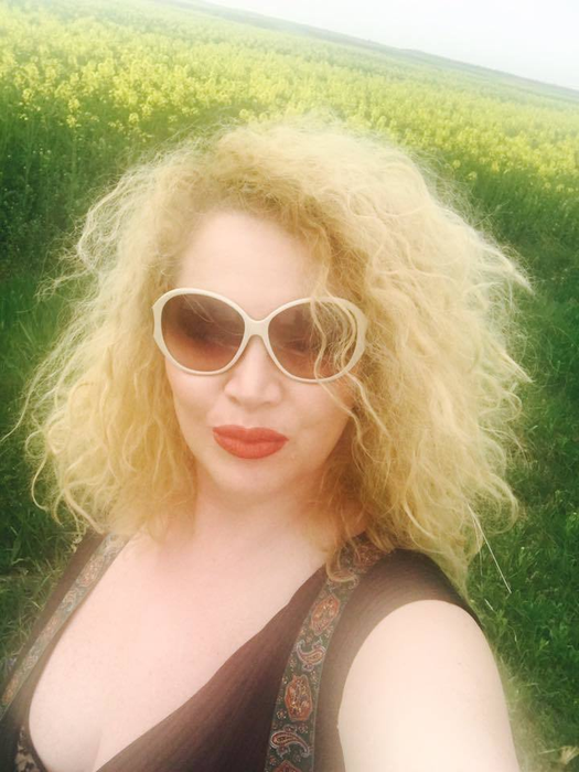 Oana Lis râde de hoţii care i-au spart maşina. “Mi-a zis cineva că…”