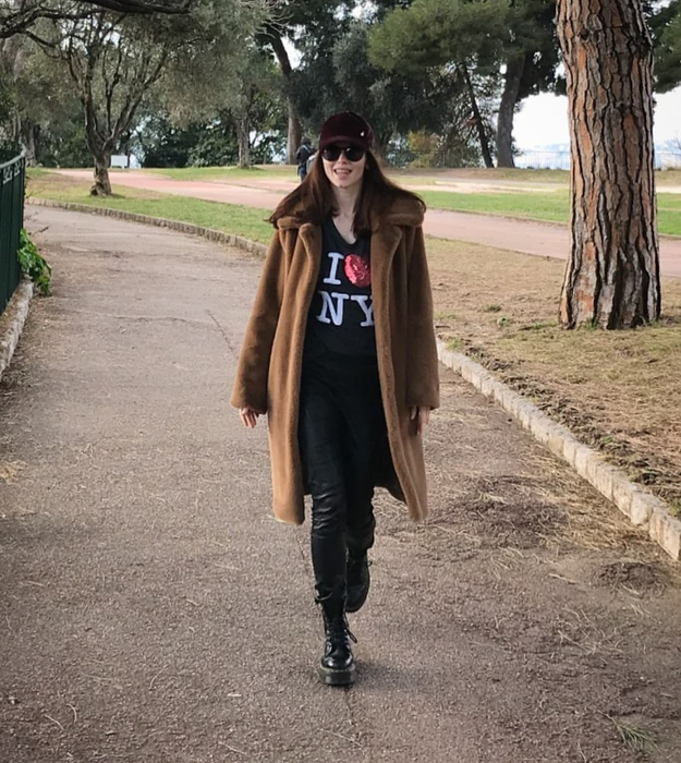 Anca Lungu, izolată la domiciliu în Franța! „Dacă vrei să ieși…trebuie să te înregistrezi online și să faci o declarație pe propria răspundere”