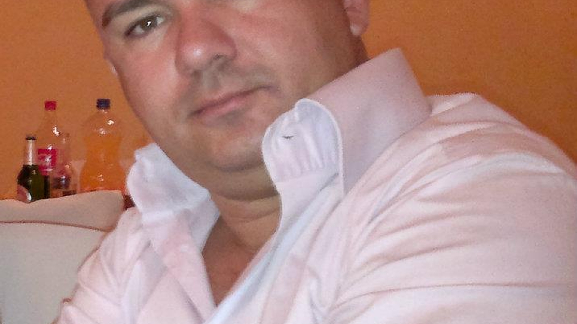Seful Finantelor din Otelul Rosu, lasat fara seif in timp ce era in vacanta in Thailanda! I-au luat 300.000 de euro si un miliard!