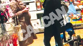 Ce pofte are Gabriela Firea in ultima luna de sarcina? Shopping la mall pe ultima suta de metri