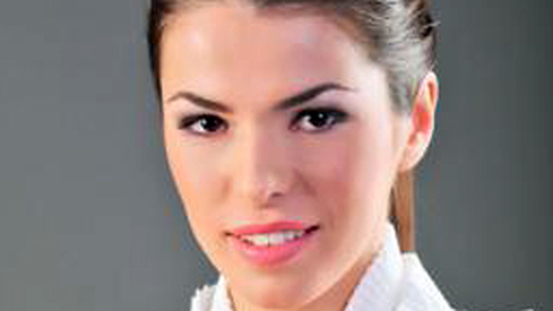 Amanta lui Berlusconi, Ioana Visan: "De cand a inceput acest scandal, pur si simplu nu mai traiesc, uneori ma gandesc ca ar fi mai bine sa termin cu totul"