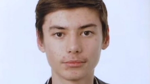Un tânăr de 24 de ani s-a căsătorit cu verișoara lui de 81... Uluitor motivul pentru care a făcut-o