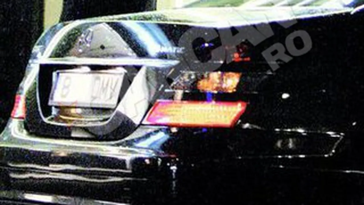 I-a trimis limuzina cu tot cu sofer, sa o ia de la club! Masina lui Vanghelie, la cheremul Oanei Mizil