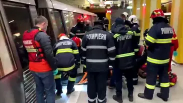 Incident la metrou. Un călător a căzut pe șine la Anghel Saligny | FOTO +VIDEO