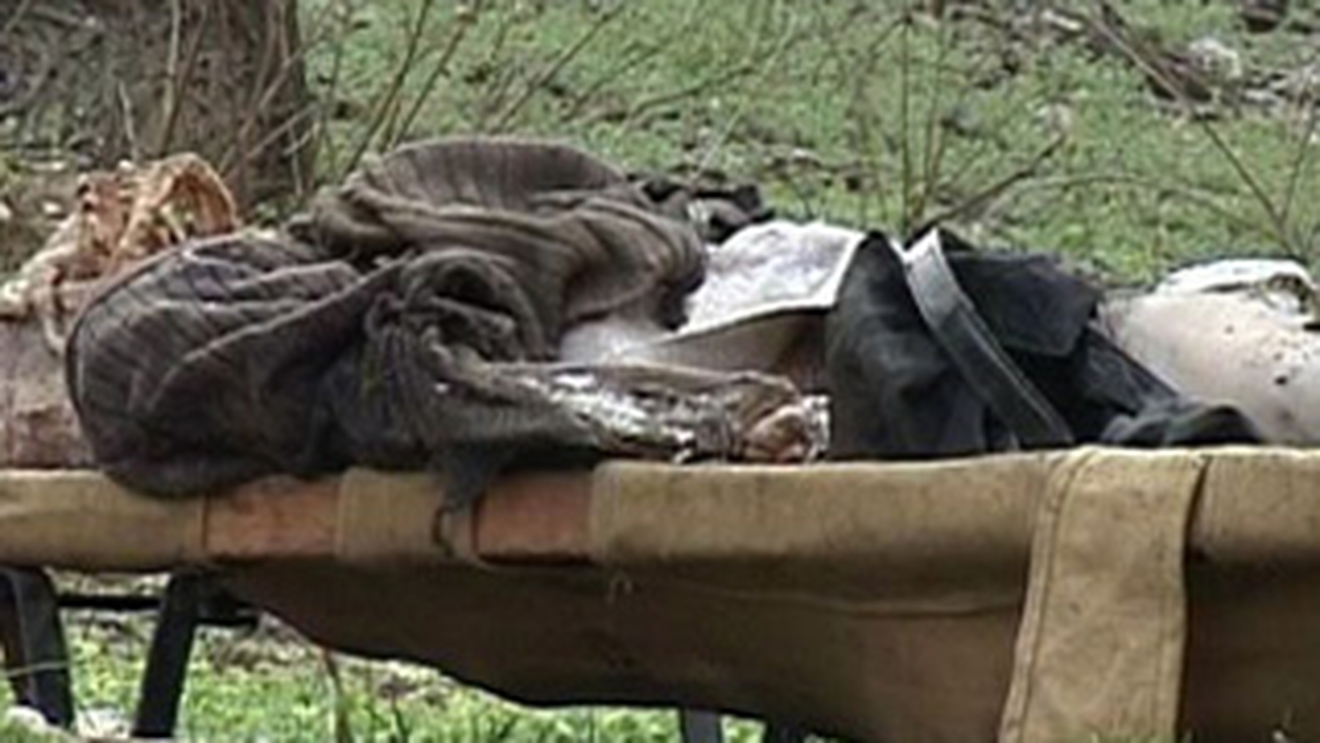 IMAGINI TERIFIANTE! Cadavru mumificat descoperit intr-un canal din Pitesti