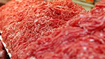 Descoperire macabra! Ce a gasit o familie din Barlad intr-o punga cu carne tocata