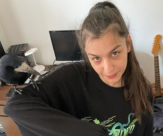 EMAA - Emanuela Alexa, artistă îndrăgită în România