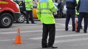 Elev din Buzău, lovit de o maşină pe trecerea de pietoni! Accidentul a avut loc în faţa şcolii