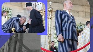 S-a sfințit biserica de 10 milioane de euro a lui Gigi Becali din Pipera. Imagini de la marele eveniment