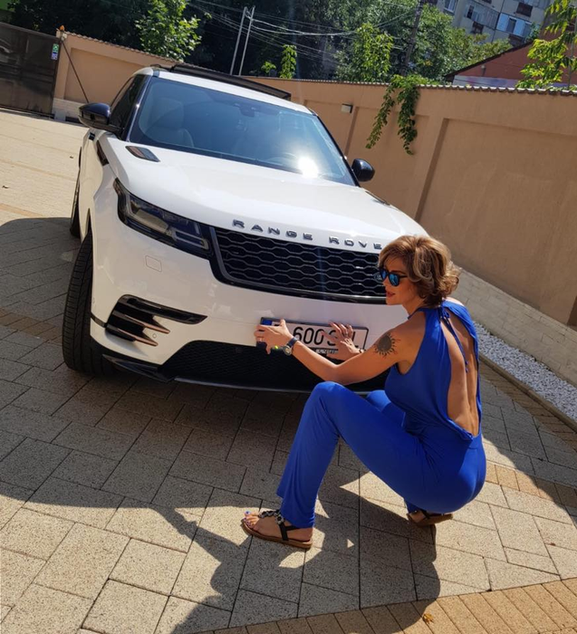 Roxana Ciuhulescu a divorțat de primul soț din cauza ei. Ea este japoneza cu care Mihai Ivănescu a înșelat-o pe sportivă