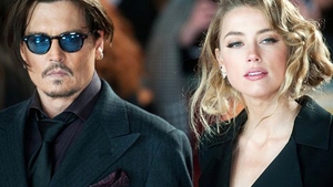 De ce a chemat poliţia iubita lui Johnny Depp. ”Am văzut cu ochii mei perna plină de sânge”