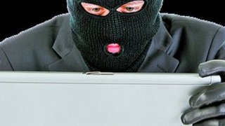 Hotii te fileaza pe internet