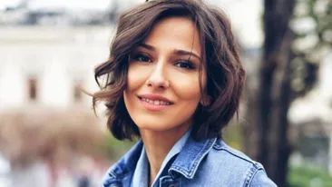 Dana Rogoz, certată de internauţi după ce a postat o fotografie: ”Folosești prostia aia din poză?!”