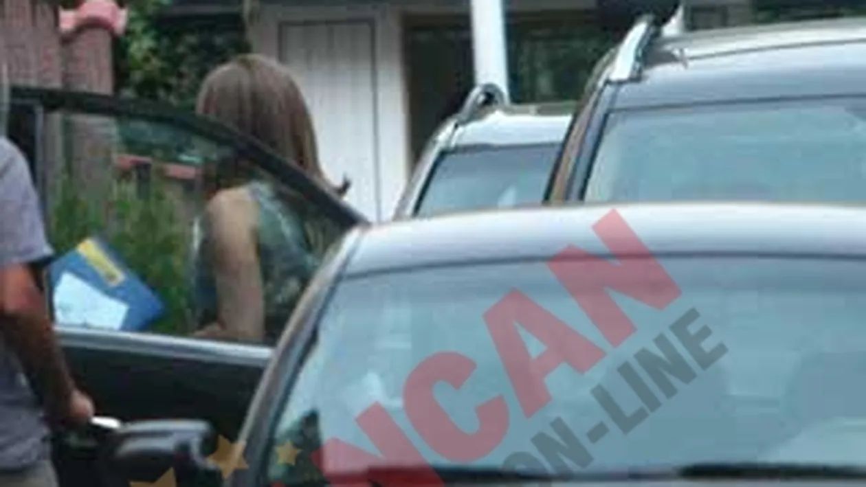 Romanita i-a dat masina pe mana iubitului