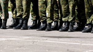 Serviciu militar obligatoriu pentru femei și bărbați în Danemarca. Noua strategie de apărare