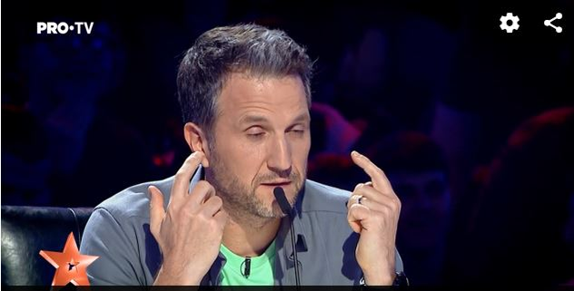 Îți dau lacrimile. Ce a pățit Erno Varga în timp ce cânta pe scena de la Românii au Talent! Acel moment al show-ului de la Pro TV nu a fost observat
