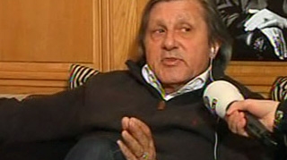 Ilie Nastase se teme de ziaristi: "Nu o sa fac nunta in Romania!"