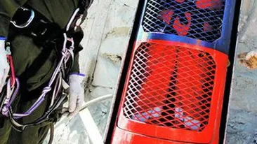 VIDEO Au fost scosi 19 mineri din Chile, dupa 68 de zile! Operatiunea de salvare continua!