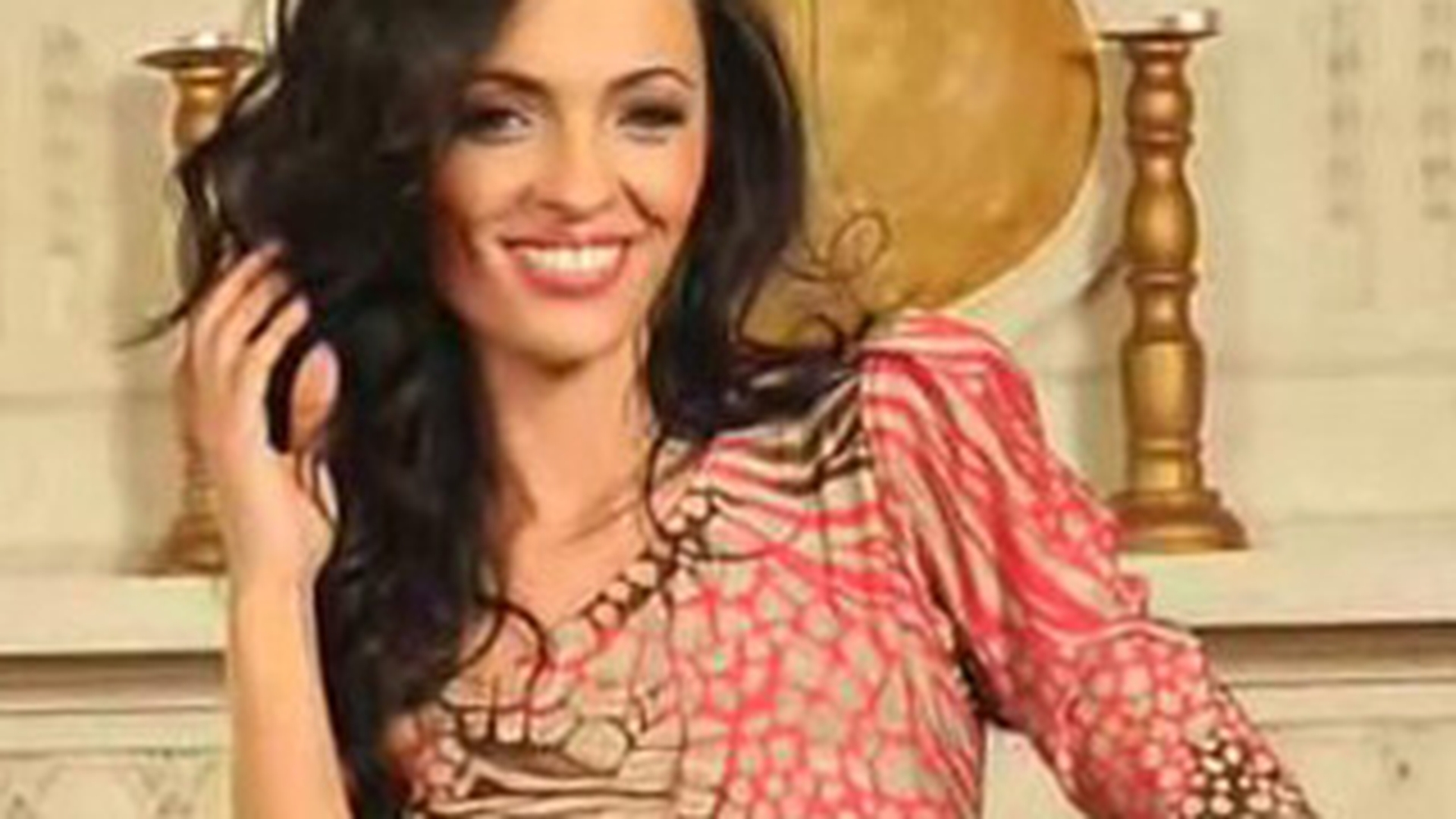 Cosmina Pasarin: "Tin post total! La mine nu e niciun stres pentru ca nu am nicio relatie"
