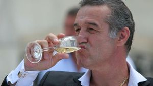 Nici Ceauşescu nu a avut asemenea ambiţie! Familia milionarului Gigi Becali plănuieşte să construiască cel mai mare…