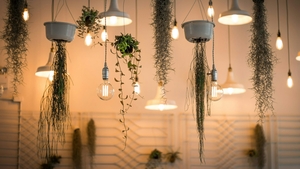 (P) Iluminatul potrivit pentru o casă elegantă și funcțională
